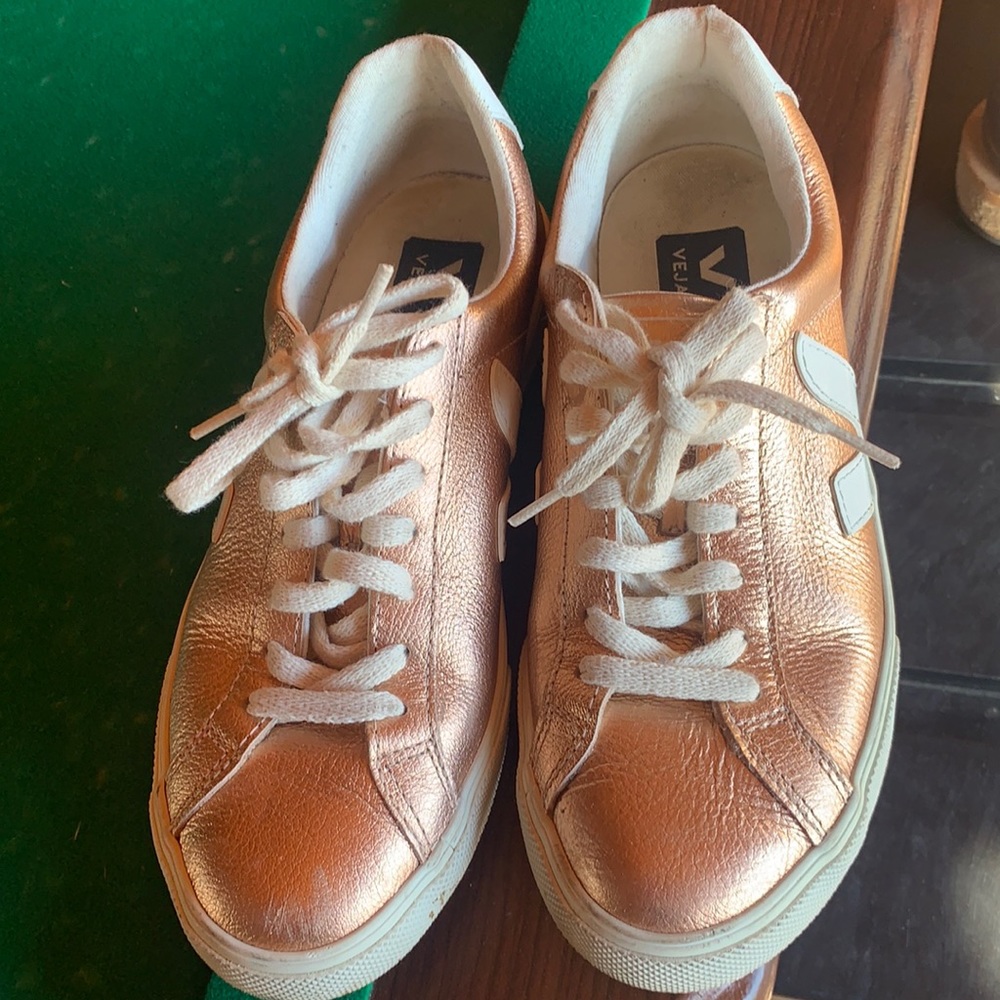 Women’s Veja rose gold shoes size 7